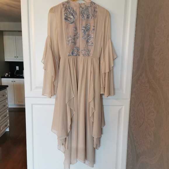 BCBG MaxAzria 100% silk dress - Picture 3 of 5